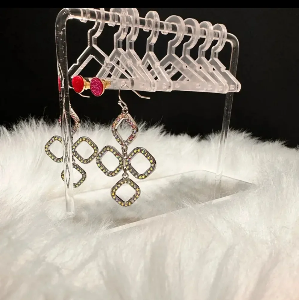 2 Packs: Clear Jewelry Earrings Hangers Holder